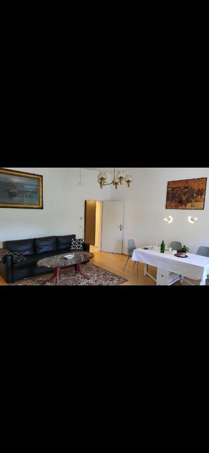 Schoene Altbauwohnung Zentrum Brigittenauer Laende 32 Wien